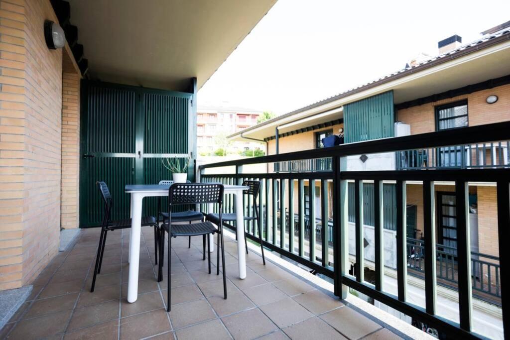 Berlin - Basquenjoy Apartment Hondarribia Exterior foto